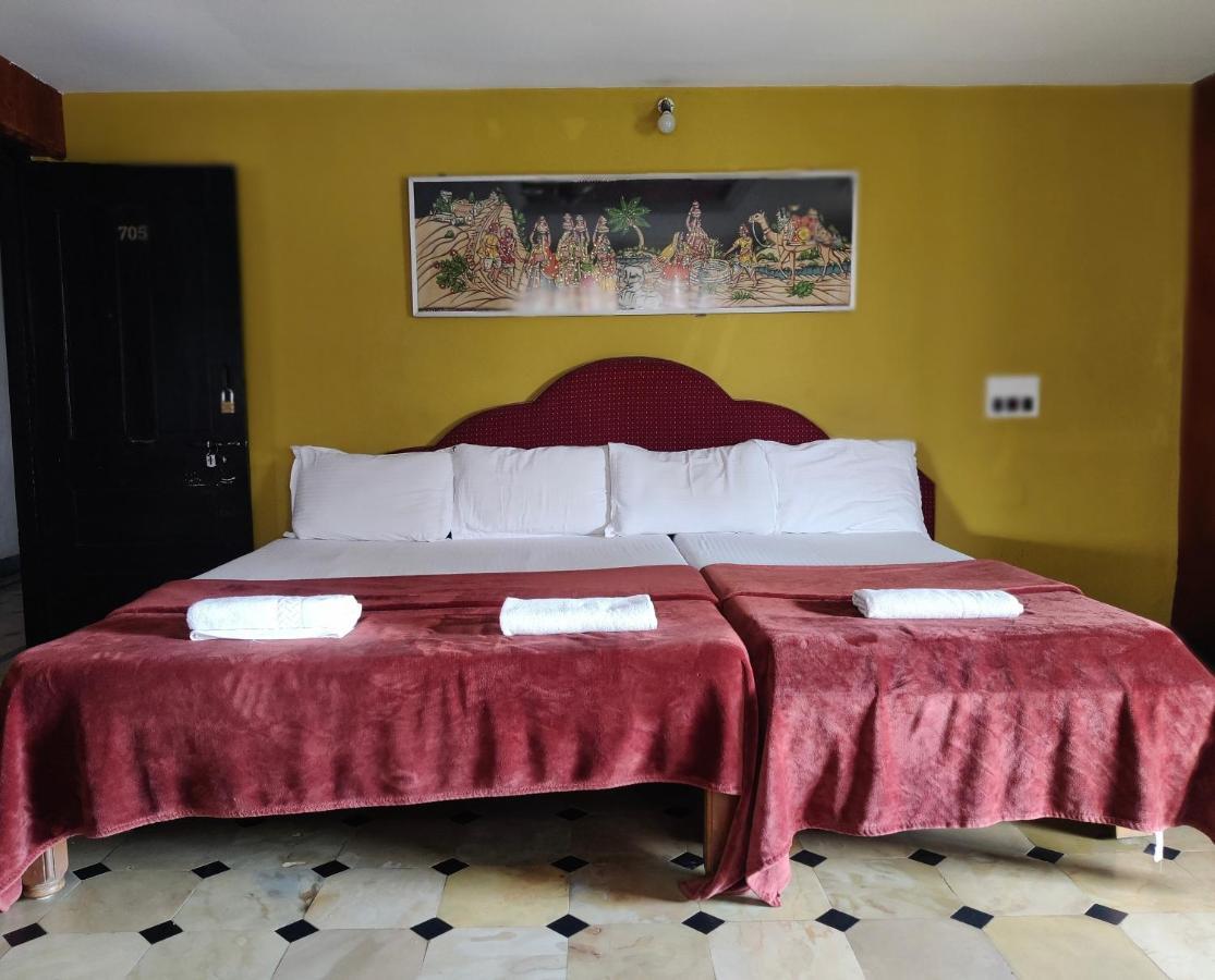 מדיקרי Hotel Caveri Comfort Inn מראה חיצוני תמונה