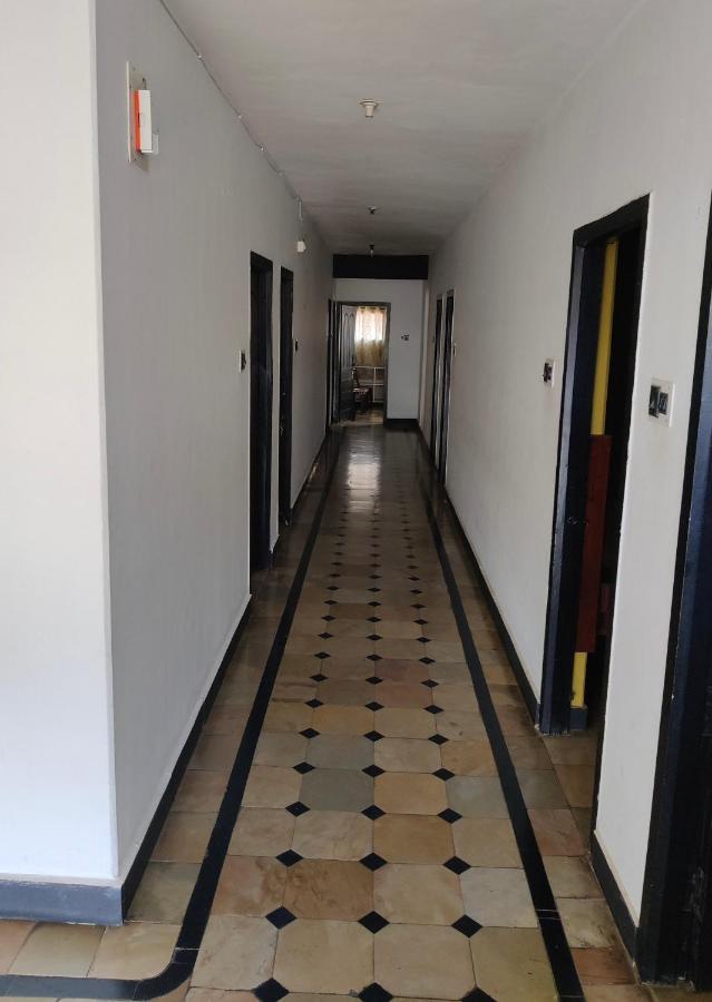 מדיקרי Hotel Caveri Comfort Inn מראה חיצוני תמונה