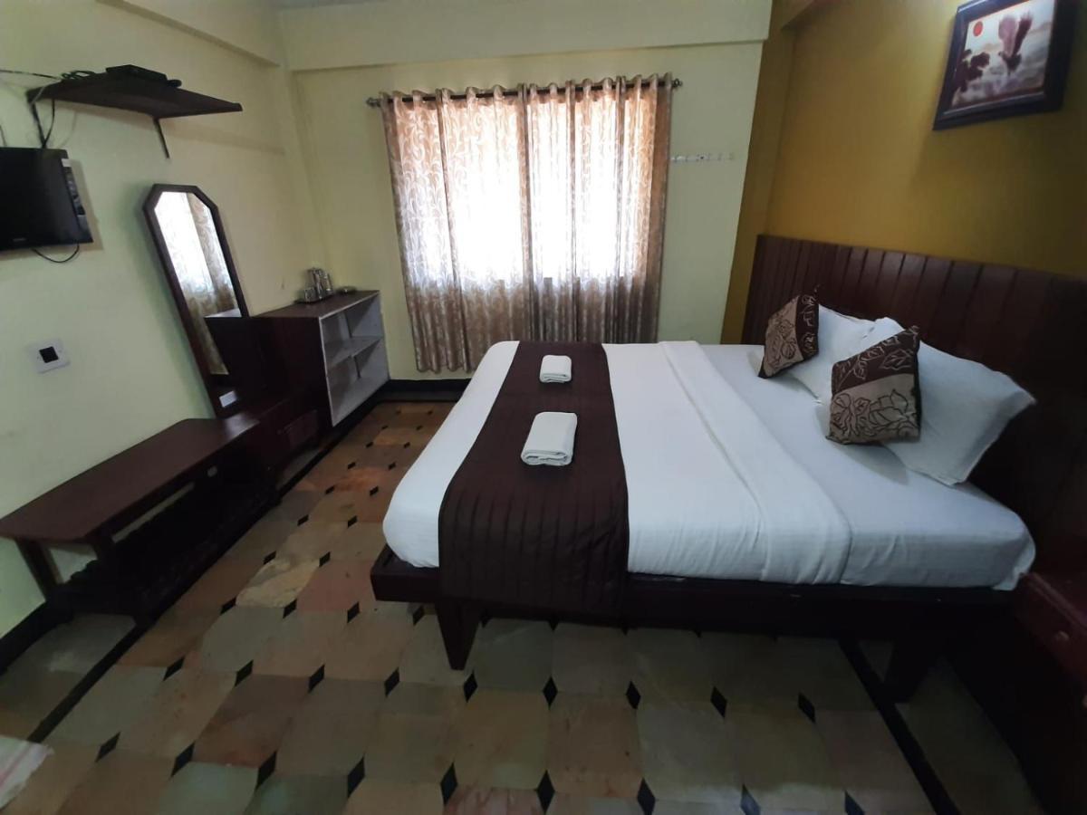 מדיקרי Hotel Caveri Comfort Inn מראה חיצוני תמונה