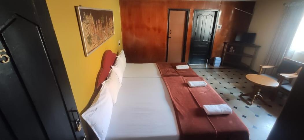 מדיקרי Hotel Caveri Comfort Inn מראה חיצוני תמונה